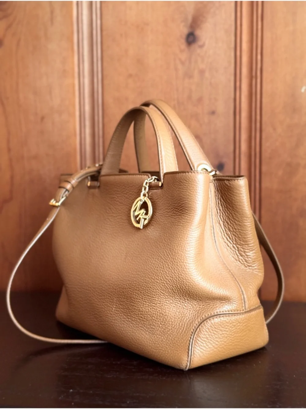 Anabelle Medium Leather Tote Bag - Picture 2 of 5